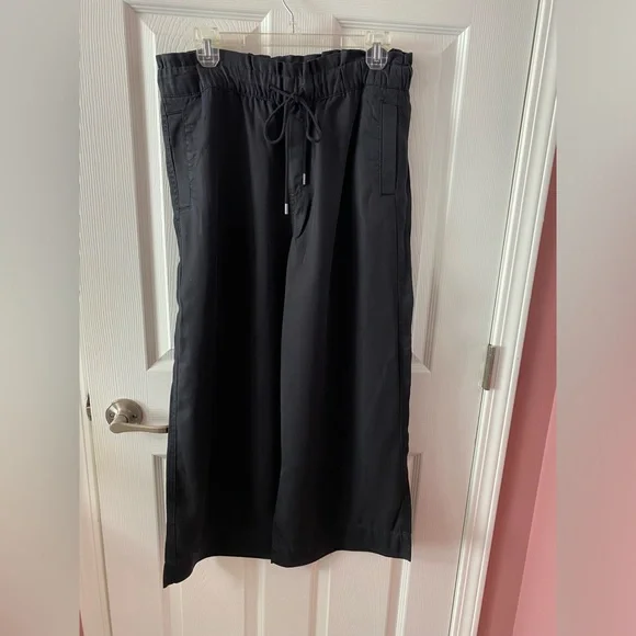 NWT Loft Black Cropped Wide Leg Lightweight Pull On Pants Size M #1519 - Picture 2 of 13